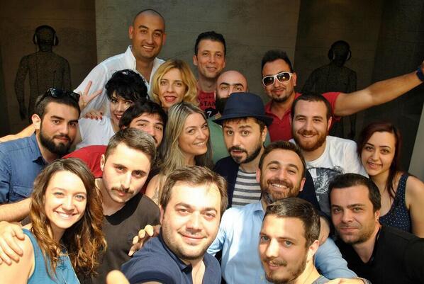 Show Radyo ekibiyle
